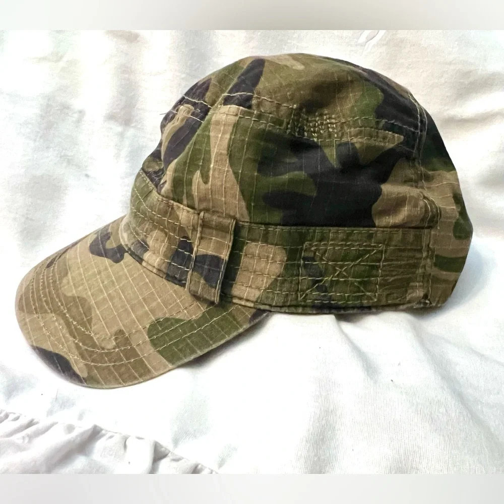 GAP nwot trendy
